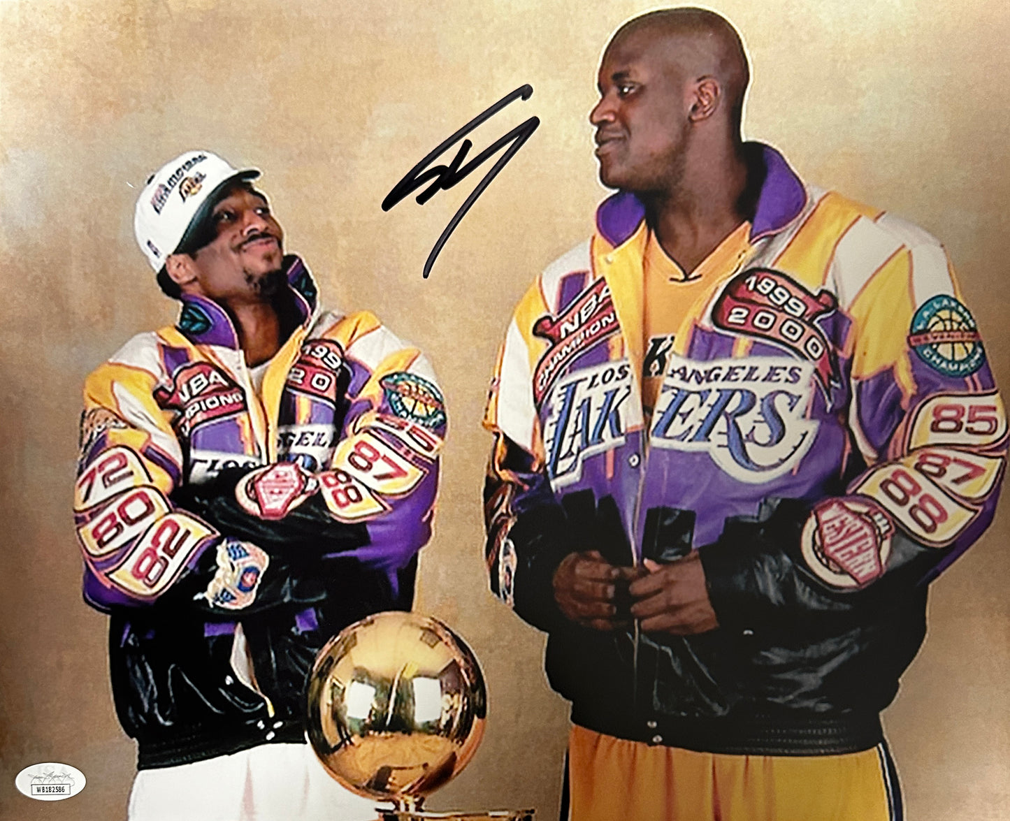Shaquille O'Neal Signed Lakers 11x14 Autographed Photo Los Angeles (PIA)