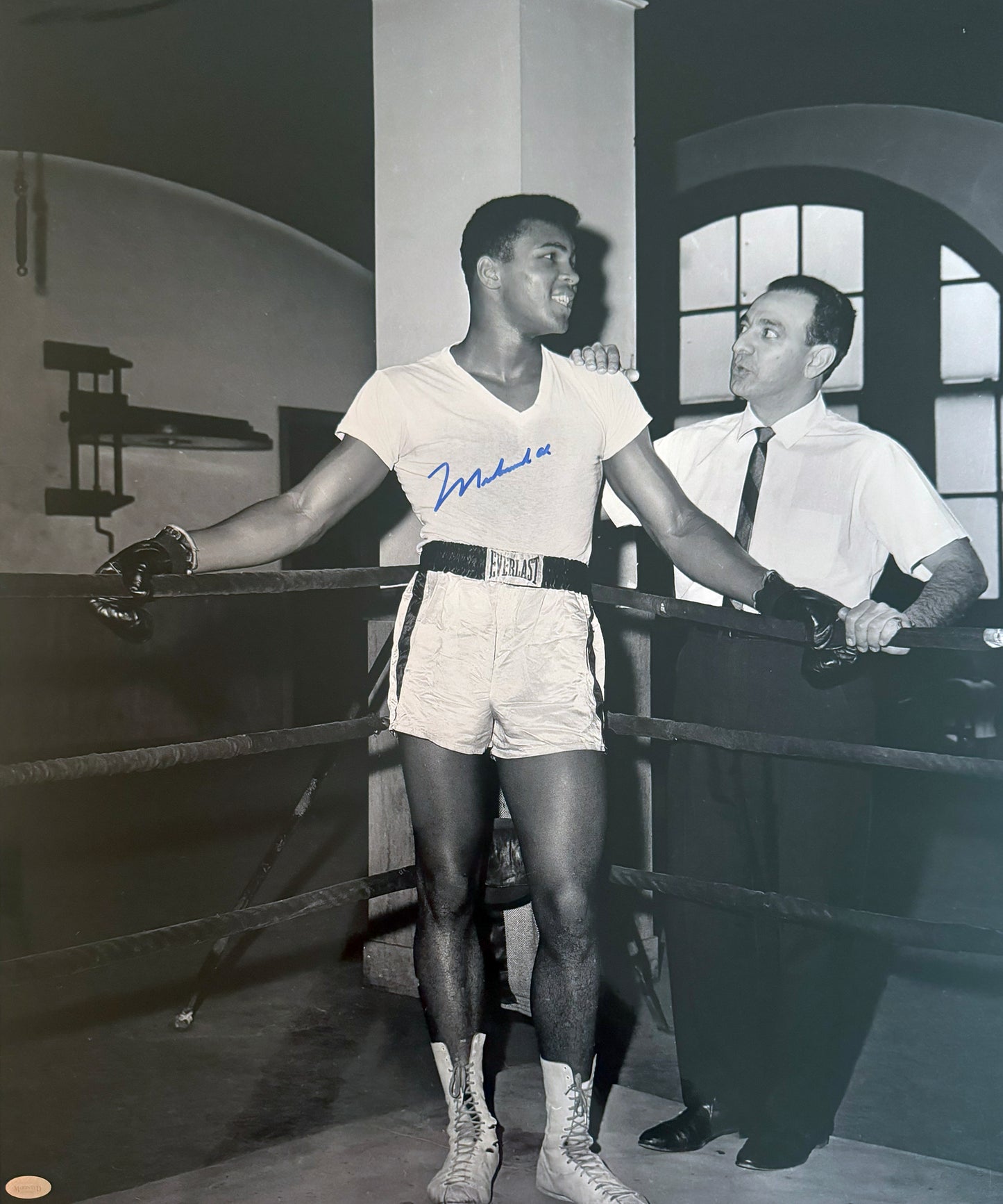 Muhammad Ali Signed 16x20 Boxing Autographed Photograph Mounted